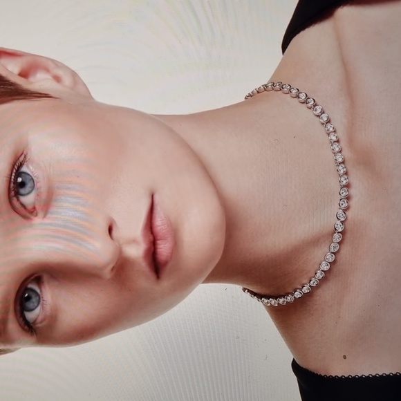 Swarovski tennis necklace - Picture 3 of 9